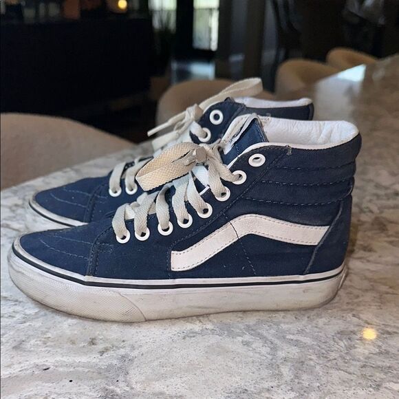 💙 Vans Sk8-Hi Navy & White High-Top Sneakers - Women’s 5.5 / Men’s 4 - Picture 1 of 6